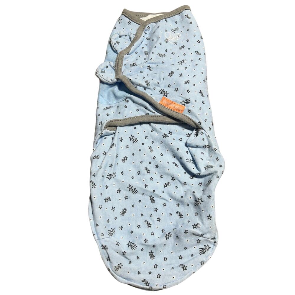 SwaddleME light blue swaddle with star pattern sz SM/MED